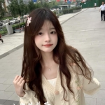 柚子   155/42 Ccup 20歲