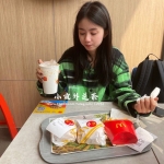 祖兒  155/43 Bcup 19歲